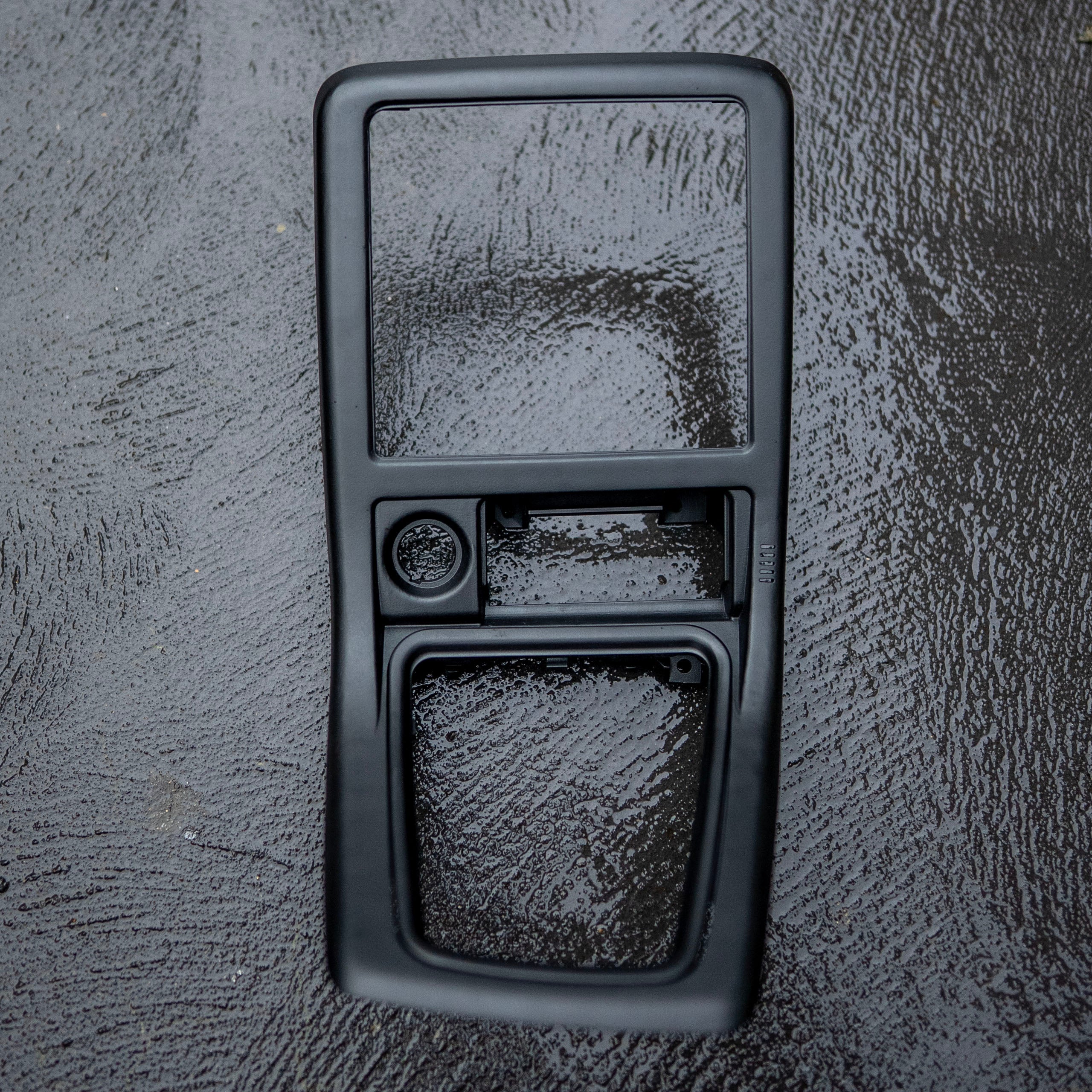 Nissan Skyline R32 Centre Console & Radio Trim