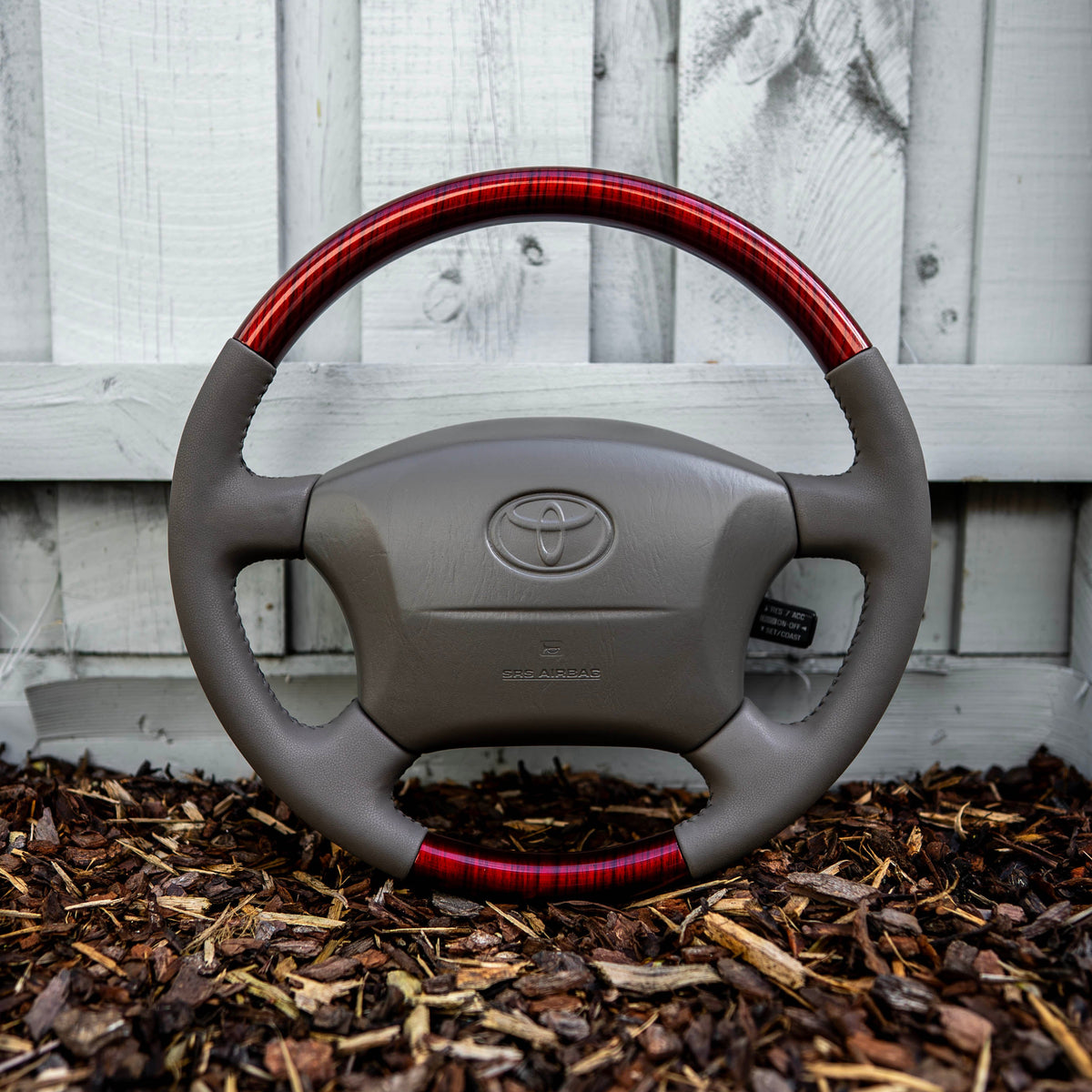 Toyota Landcruiser HDJ100 Series Steering Wheel Woodgrain