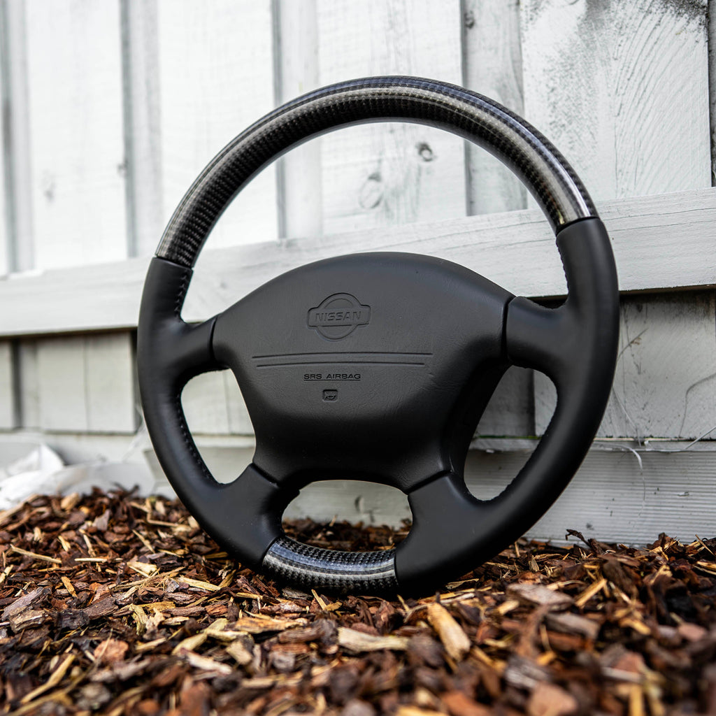 Nissan Skyline R33 Series 1.5 Carbon Steering Wheel